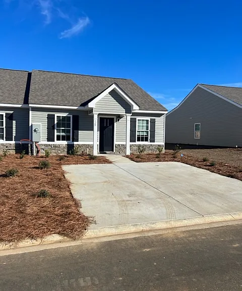 191 Burktown Dr — Photo 3