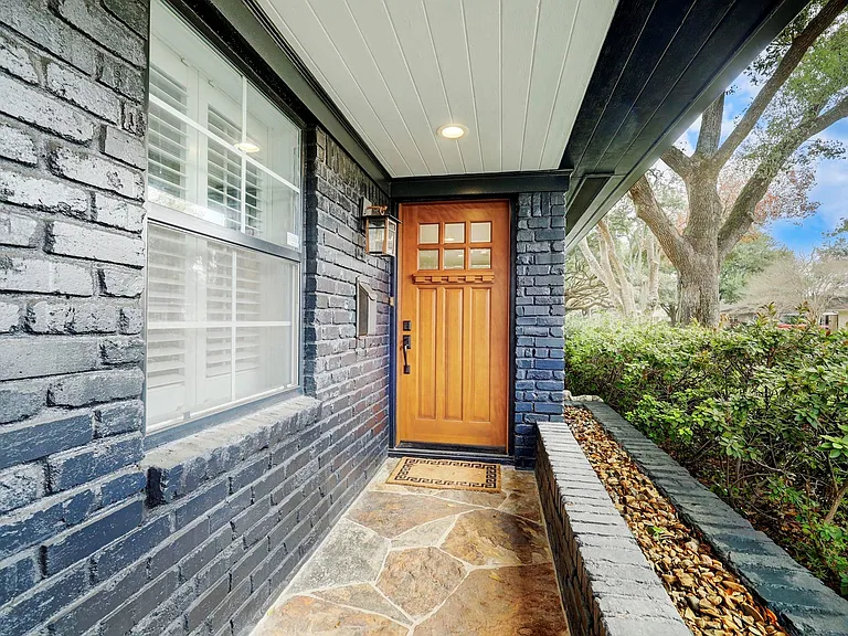 3422 Norris Dr — Photo 2