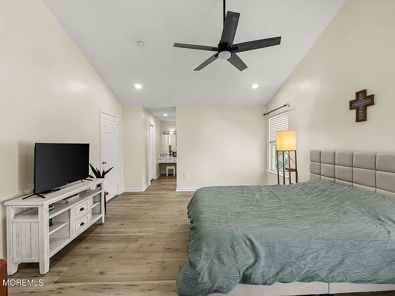 41 Tall Oaks Ct — Photo 33