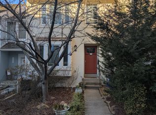 2006 Chadds Ford Dr, Reston, VA 20191