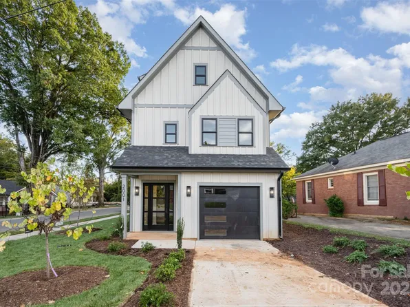 2001 Renner St, Charlotte, NC 28216