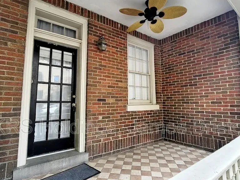 2710 Stuart Ave #8 — Photo 3