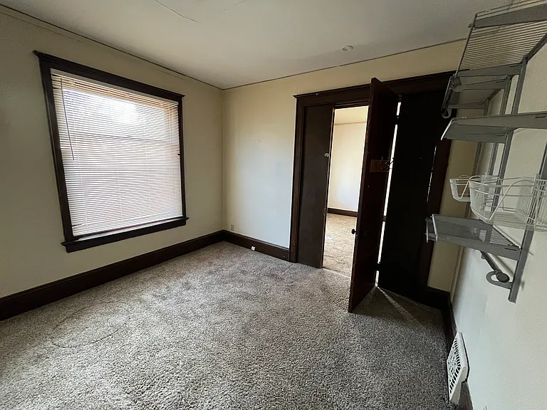 2943 N Newhall St — Photo 7