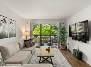 2234 Prince Albert St #206, Vancouver, BC V5T 4K9