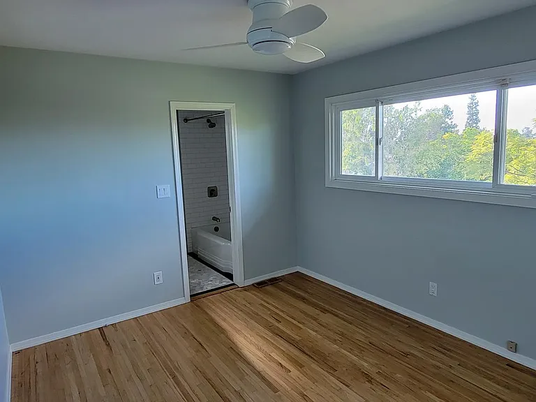 Guest Bedroom- light and bright