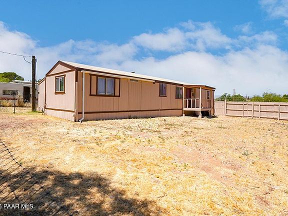 3rd image of 20827 E Cedar Dr