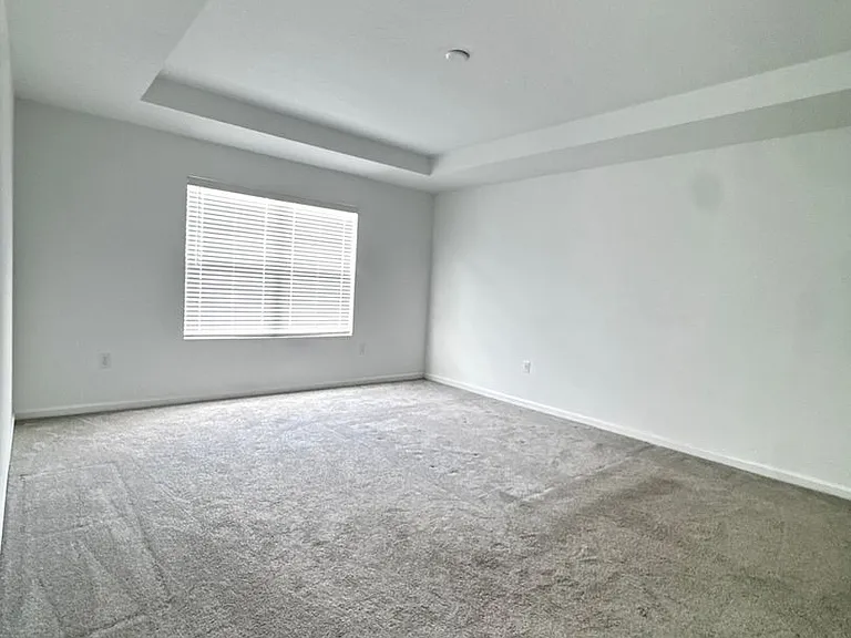 11777 Globe St — Photo 19