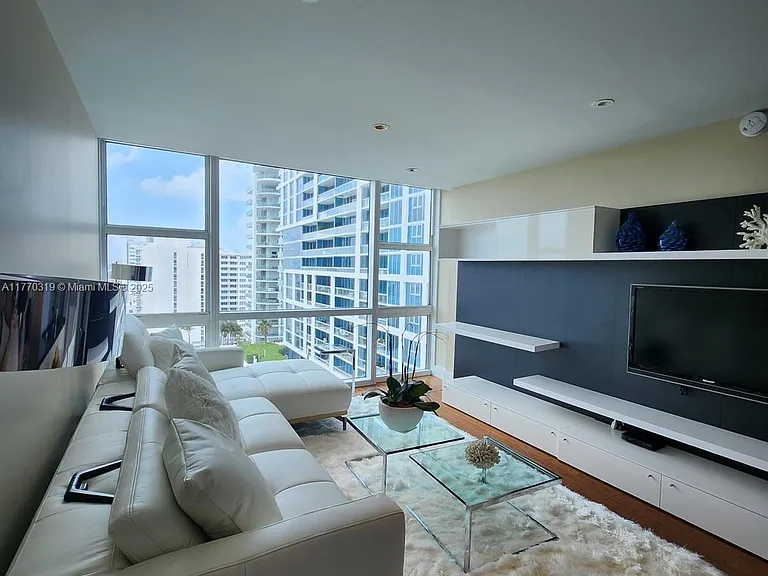 6801 Collins Ave #1214-DOOR1203 — Photo 20