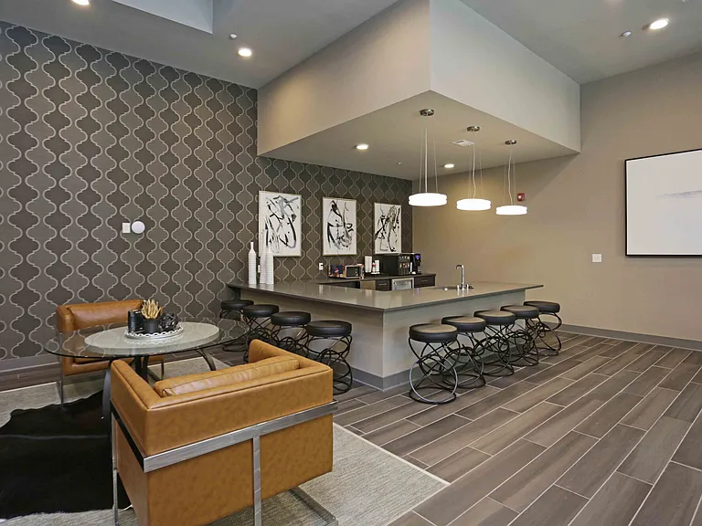 Mirasol Park Lane — Photo 22