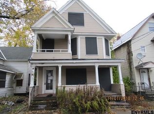 943 Maple Ave, Schenectady, NY 12307