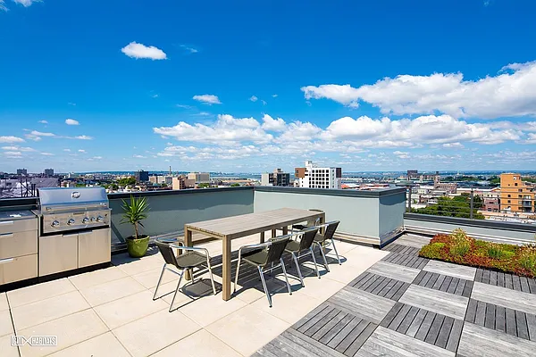 Sold by Citi Habitats | media 13