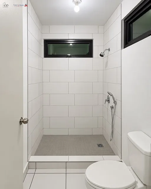 4 bed, 3.0 bath, 2500 sqft, $2,950 — Photo 4