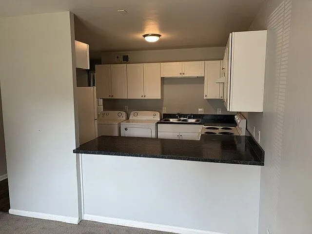 1 bed, 1.0 bath, 600 sqft, $795 — Photo 1