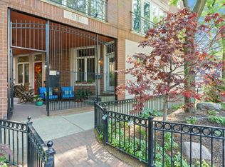 917 W Roscoe St APT C, Chicago, IL 60657