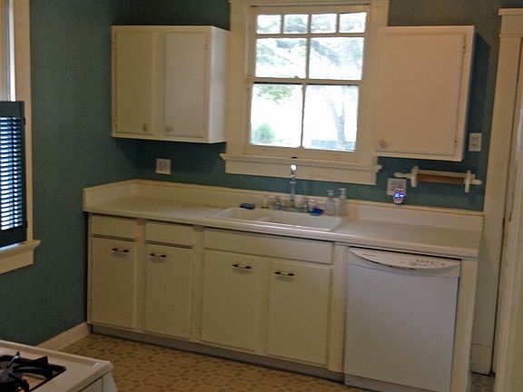 5th image of 4116 Fontainebleau Dr