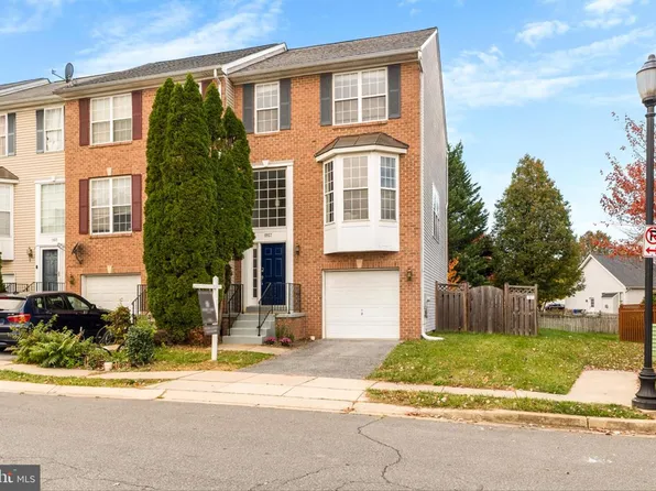 1927 Crossing Stone Ct, Frederick, MD 21702