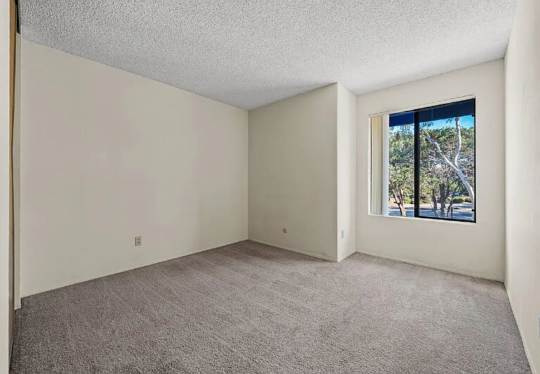 8308 Regents Rd #2E — Photo 15
