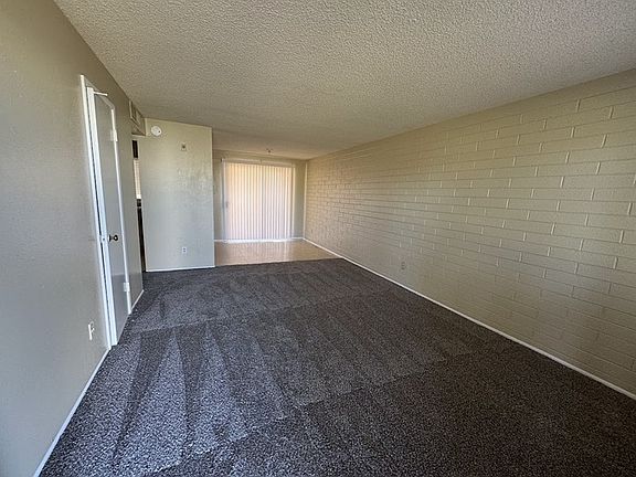 3rd image of 7124 W Mariposa St
