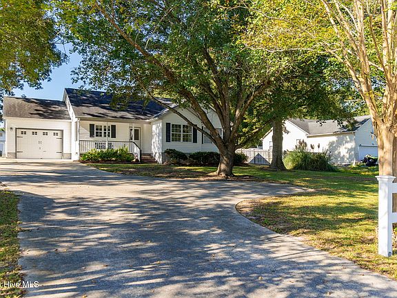4th image of 821 Roberts Road