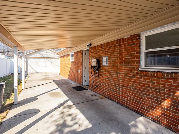4th image of 1629 Dulong Ave