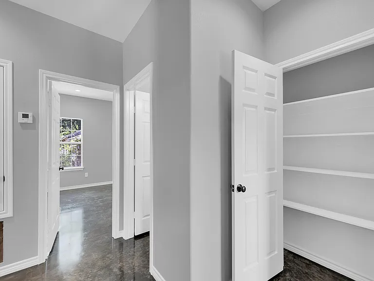 5952 Jefferson Ave — Photo 10