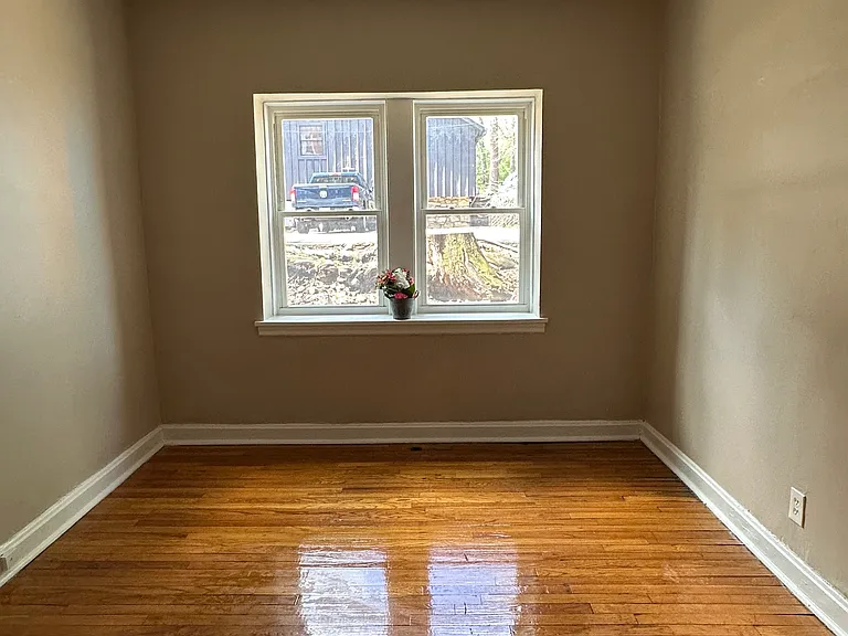 705 W Market St #211 — Photo 14