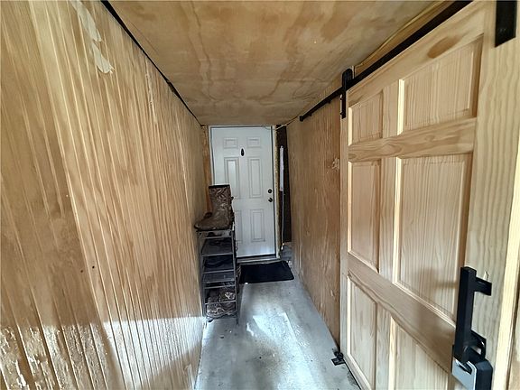 5th image of 225 Old Ferry Dry Tav Rices Lndg