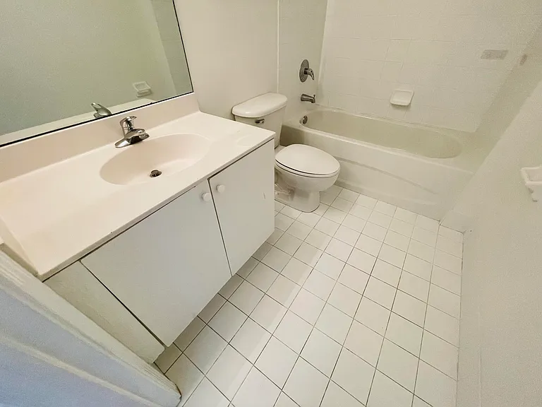 1055 Golden Lakes Blvd #212 — Photo 17