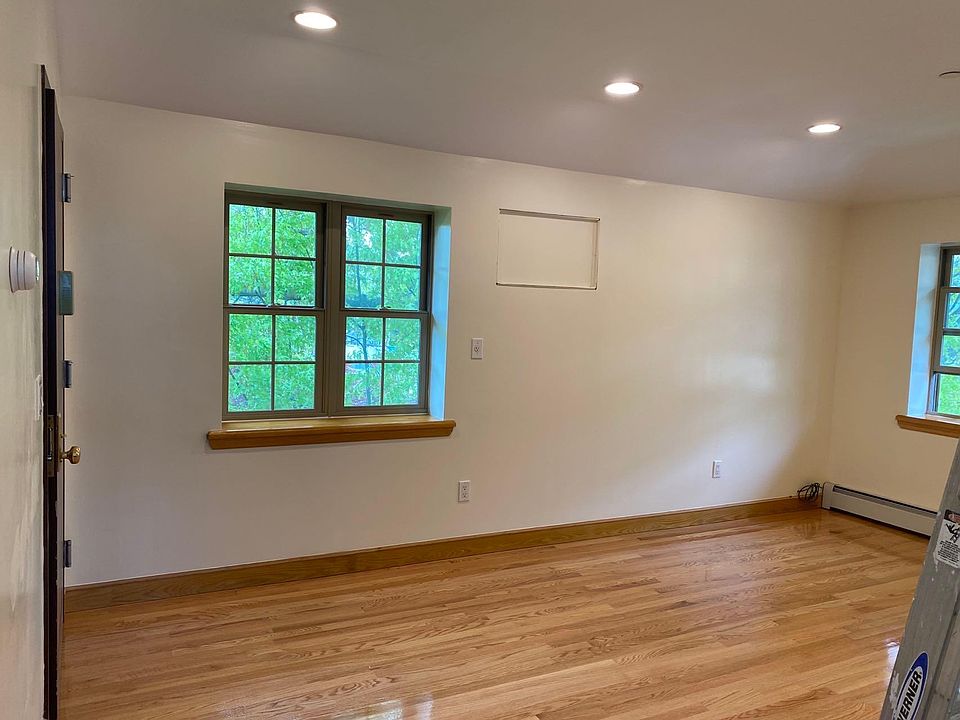 1st image of 13629 58th Ave Floor 3