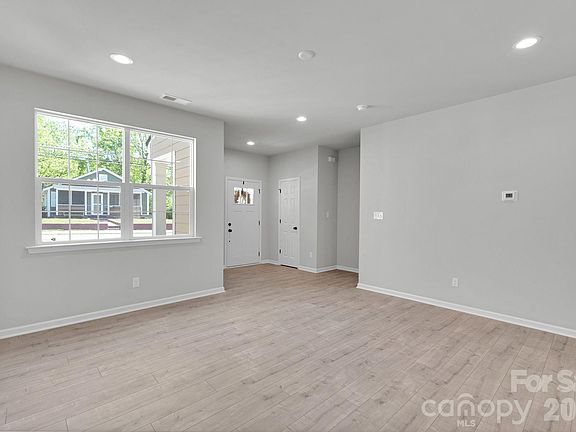 4th image of 355 Melrose Dr SW #F