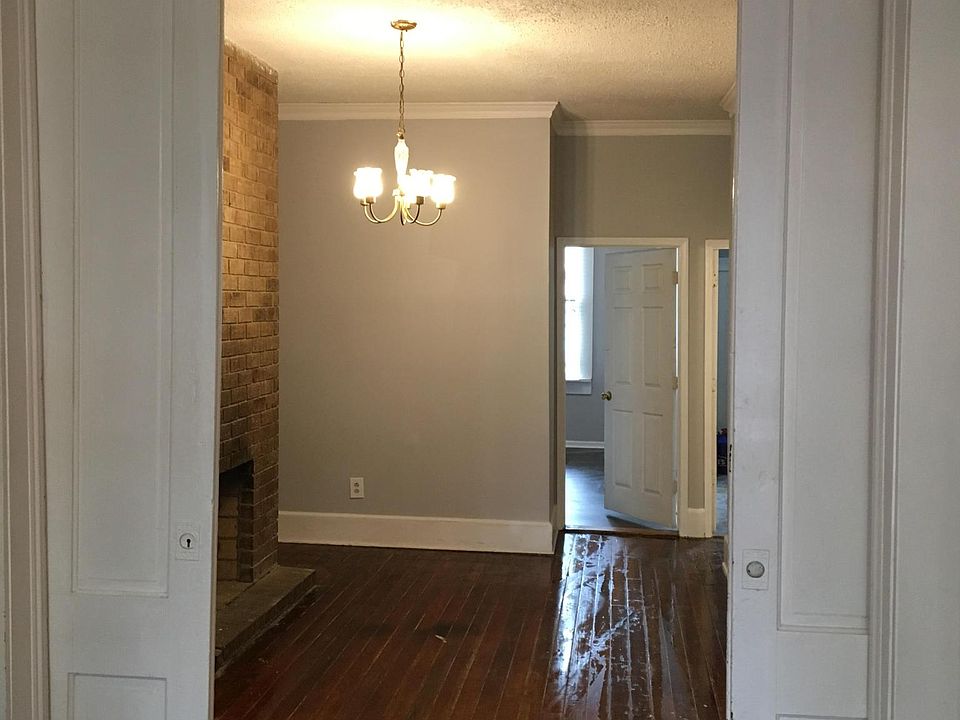 Dining room (Pocket Doors from Living Room)