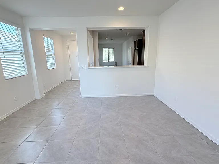6554 S 24th Pl — Photo 14