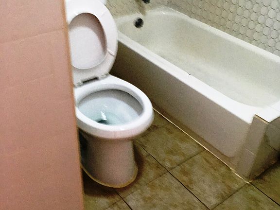 4th image of 139 Webster Ave APT 1R