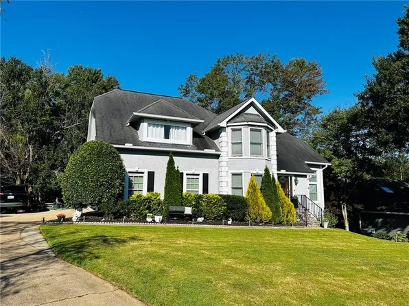 120 Glenclairn Ct, Roswell, GA 30076