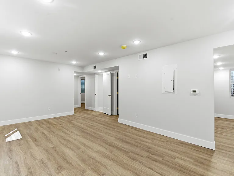 5137 Master St #22 — Photo 2
