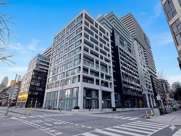 70 Princess St #1903, Toronto, ON M5A 0X6