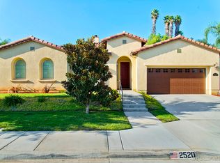 2520 Honeybell Ln, Escondido, CA 92027