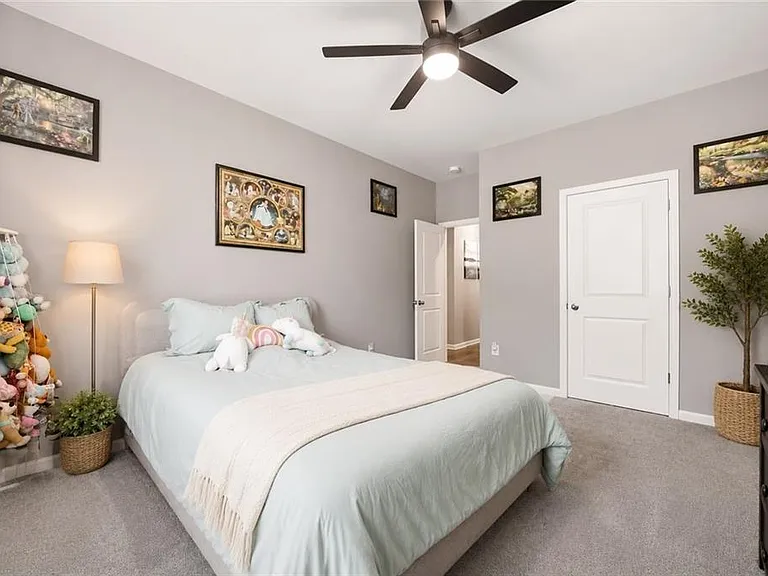 201 Cades Ct — Photo 25
