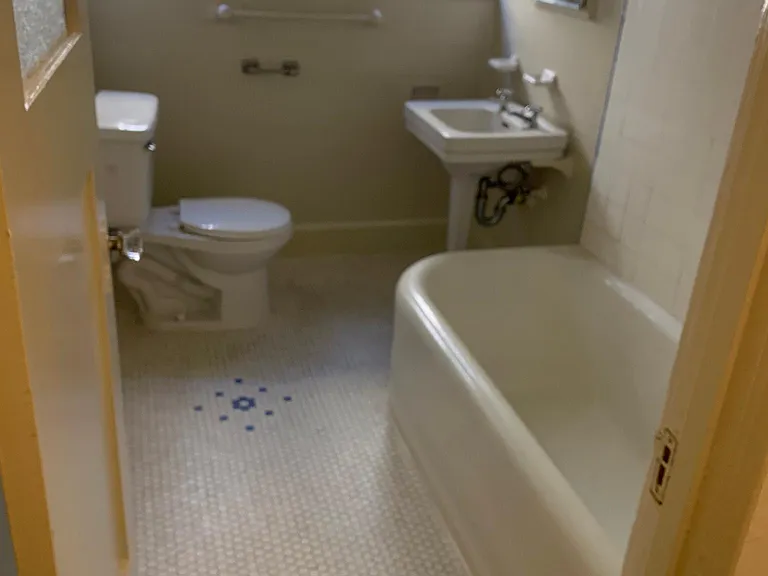 448 N Sierra Bonita Ave #6 — Photo 4