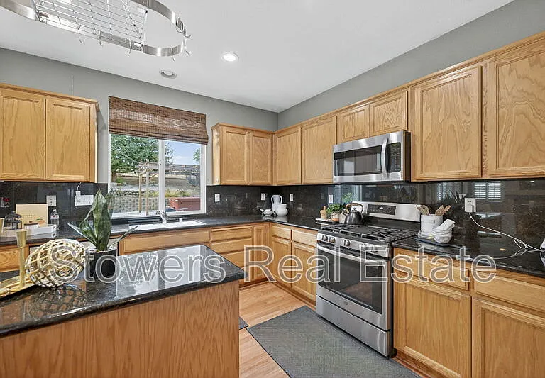 729 Copperfield Ct — Photo 11