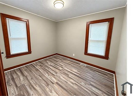 4th image of 7717 Fielding St
