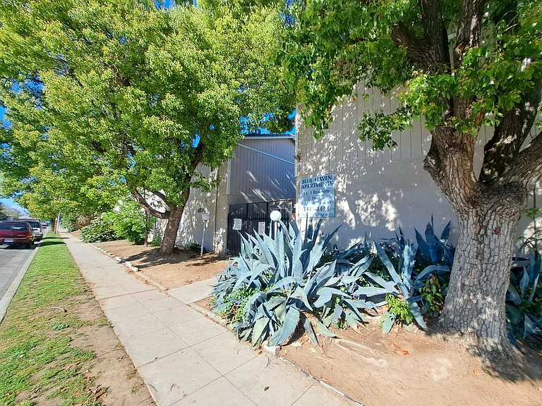 Bluehaven Apartments — Photo 17