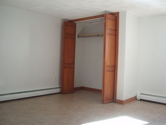 4th image of 279 Western Ave #A