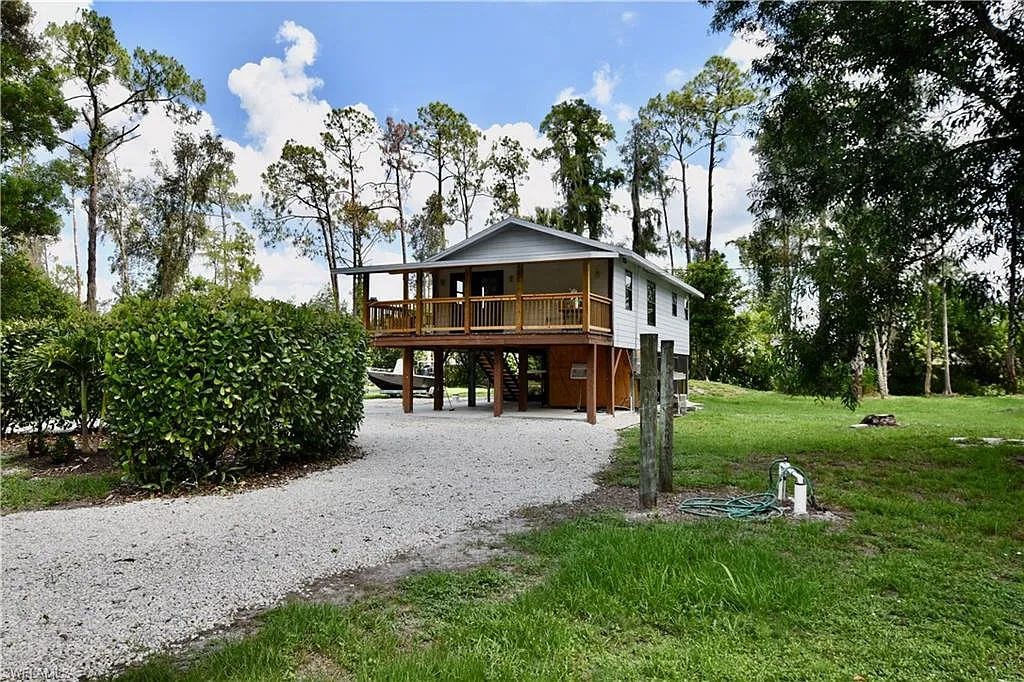 2 bed, 2.0 bath, 800 sqft, $2,750 — Photo 1
