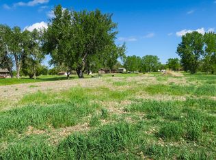 110 Rousseau Ave, Fort Pierre, SD 57532