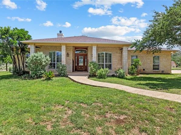 1443 Kings Cove Dr, Canyon Lake, TX 78133