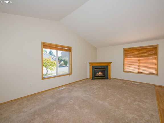 5th image of 3717 NE 84th St