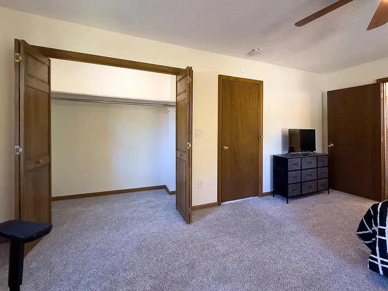 106 Dale Ave — Photo 4