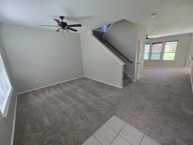 9201 Popes Creek Ct — Photo 17