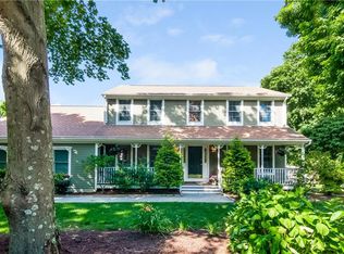 2 Maplewood Orchard Dr, Smithfield, RI 02828